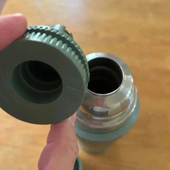 Vintage Stanley Aladdin Vacuum Thermos
A-944DH Quart With Pour Through Lid USA - Picture 6 of 11